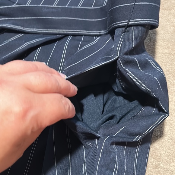 Banana Republic Short Skirt - Picture 8 of 10